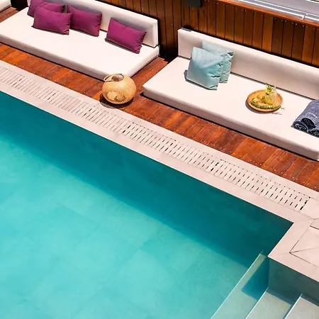 Chris Le Mare Gold Luxury Villa *