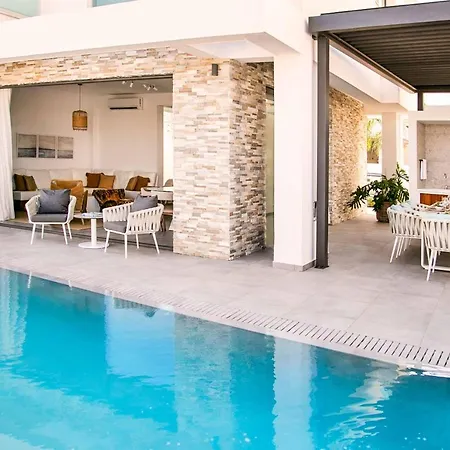 וילה Chris Le Mare Gold Luxury